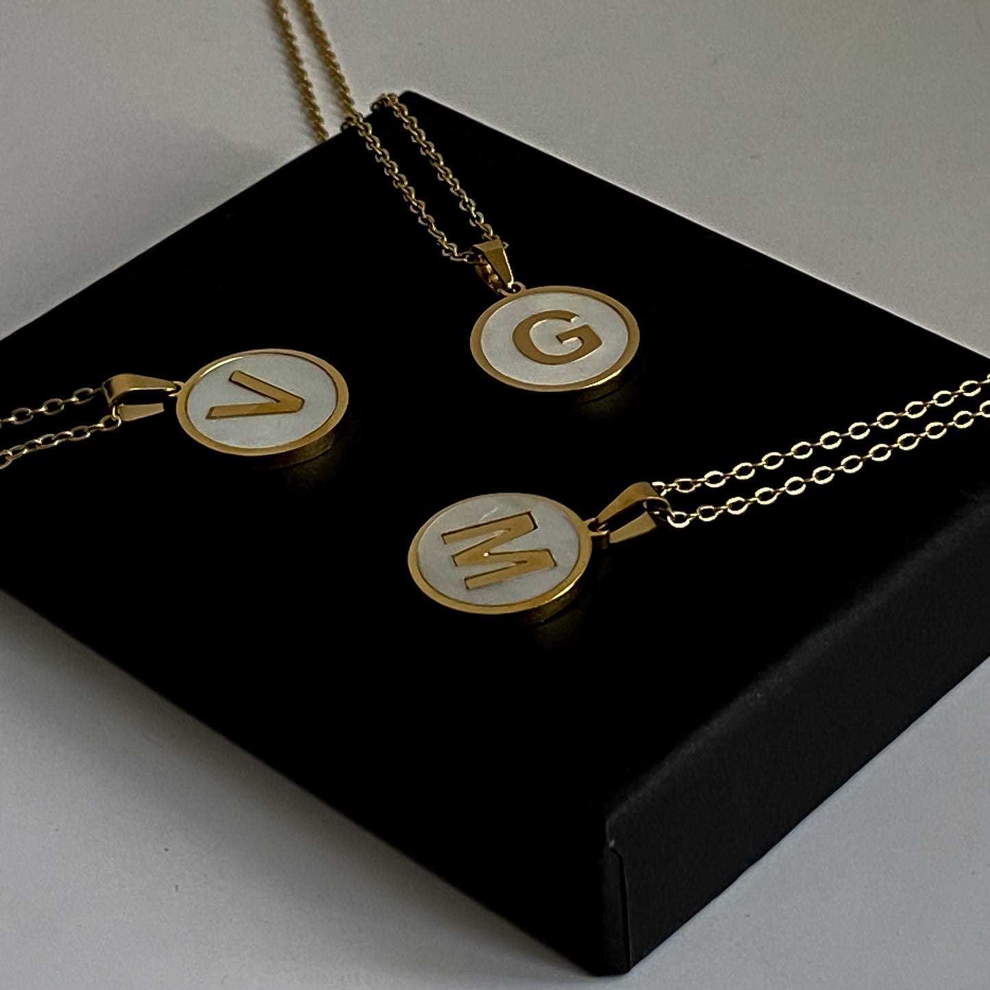 Initial Round Pendant